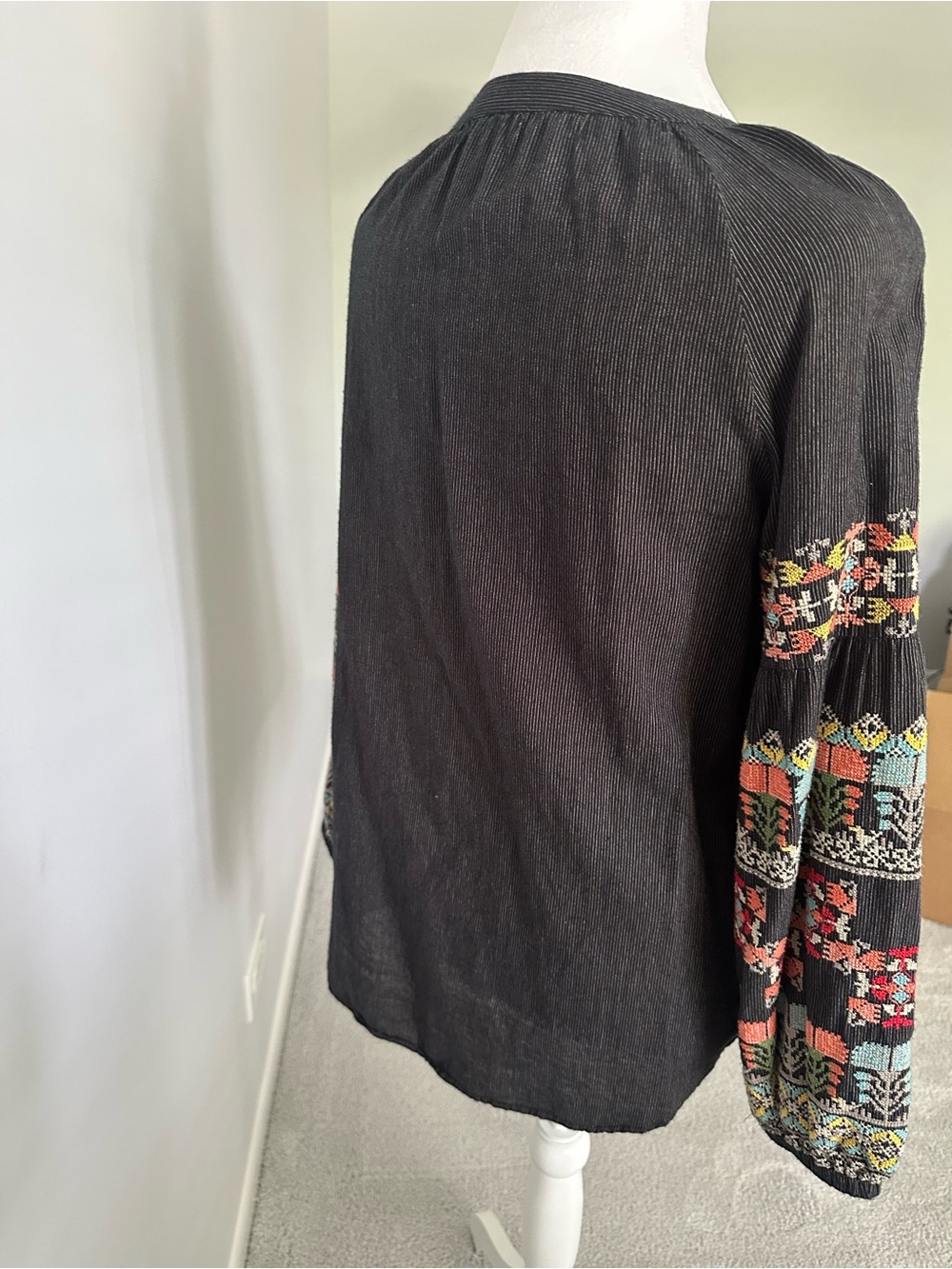 Sundance Black Blouse with Multicolor Embroidered Sleeves Size S - Picture 6 of 13